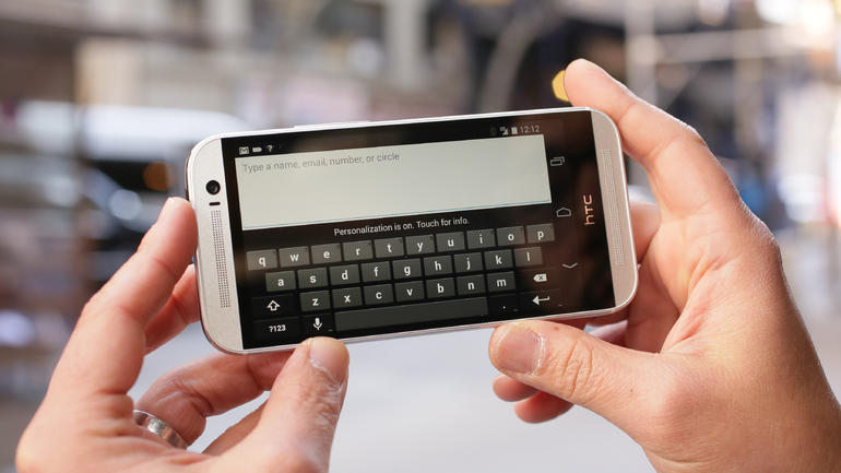 Cómo arreglar el teclado sigue cambiando el problema de idioma en HTC One M8 4